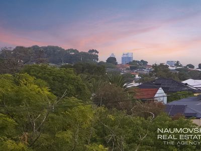 1 / 23 Peppering Way, Westminster