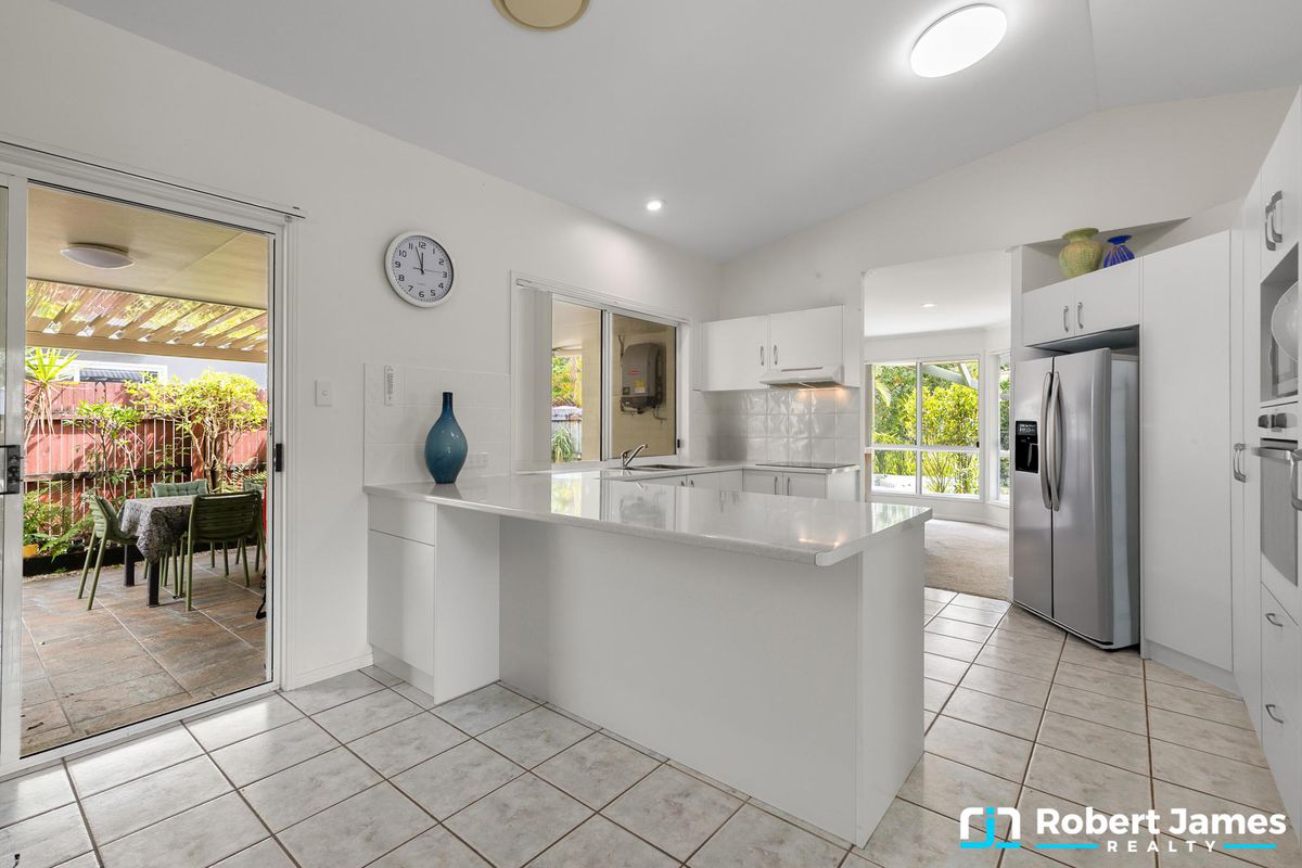2 Billabong Way, Tewantin