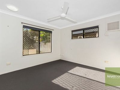 23 Birdwing Court, Douglas