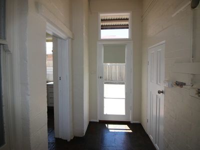 1 / 12 Thomas Street, Geelong West