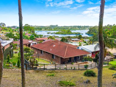 24 Fishermans Crescent, North Narooma