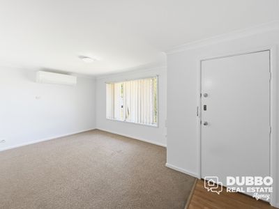 2B Rivergum Place, Dubbo