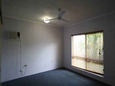 10 Edmonds Close, Bentley Park