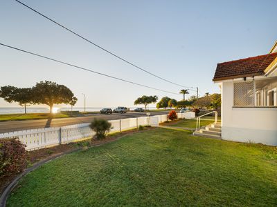 32 Flinders Parade, Sandgate