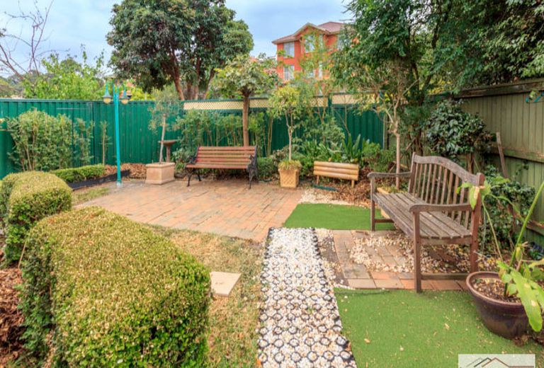 1 / 145 Grandview Road, Wheelers Hill