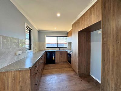 5 Holt Court, Moranbah