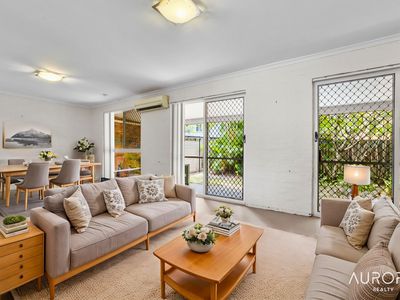 2/30 Kennington Road, Camp Hill