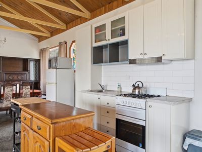 105 Speed Road, Hilldene