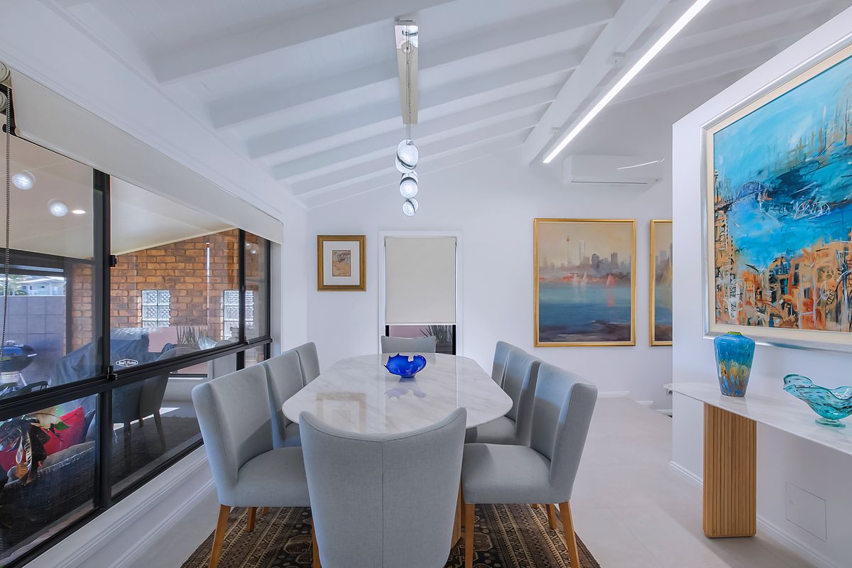 6 Sternlight Court, Cleveland