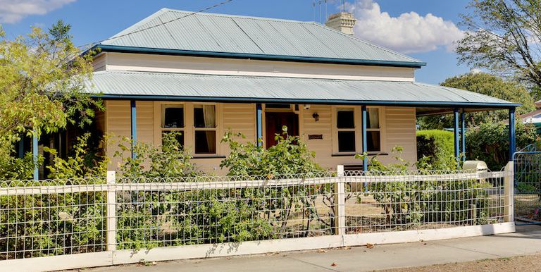 19 Brock Street, Euroa