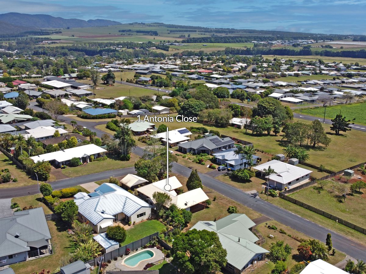 1 Antonia Close, Atherton