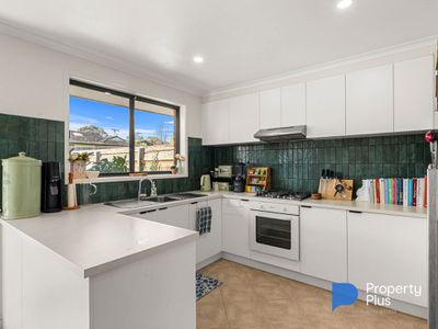 2 / 6 Nandina Court, Strathdale