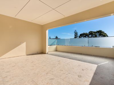1 / 116 Gloucester Ave, Shoalwater
