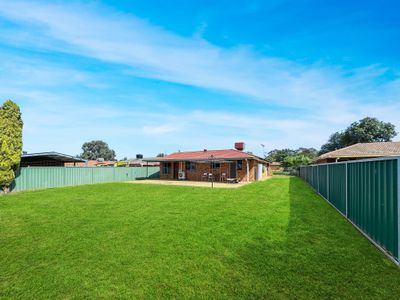 14 Springfield Way, Dubbo