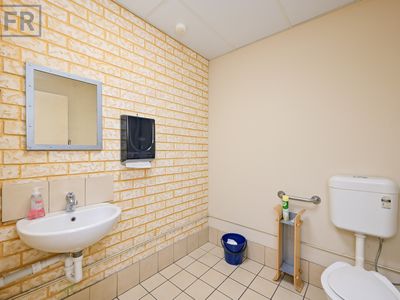 3 / 11 Tamara Drive, Cockburn Central