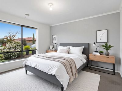 12 Lady Penrhyn Cl, Cranbourne West