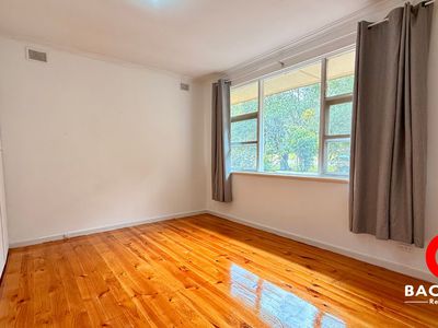 19 Roundaway Crescent, O'halloran Hill