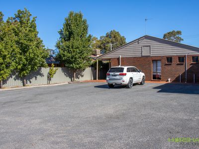 20 McLachlan Street, Horsham