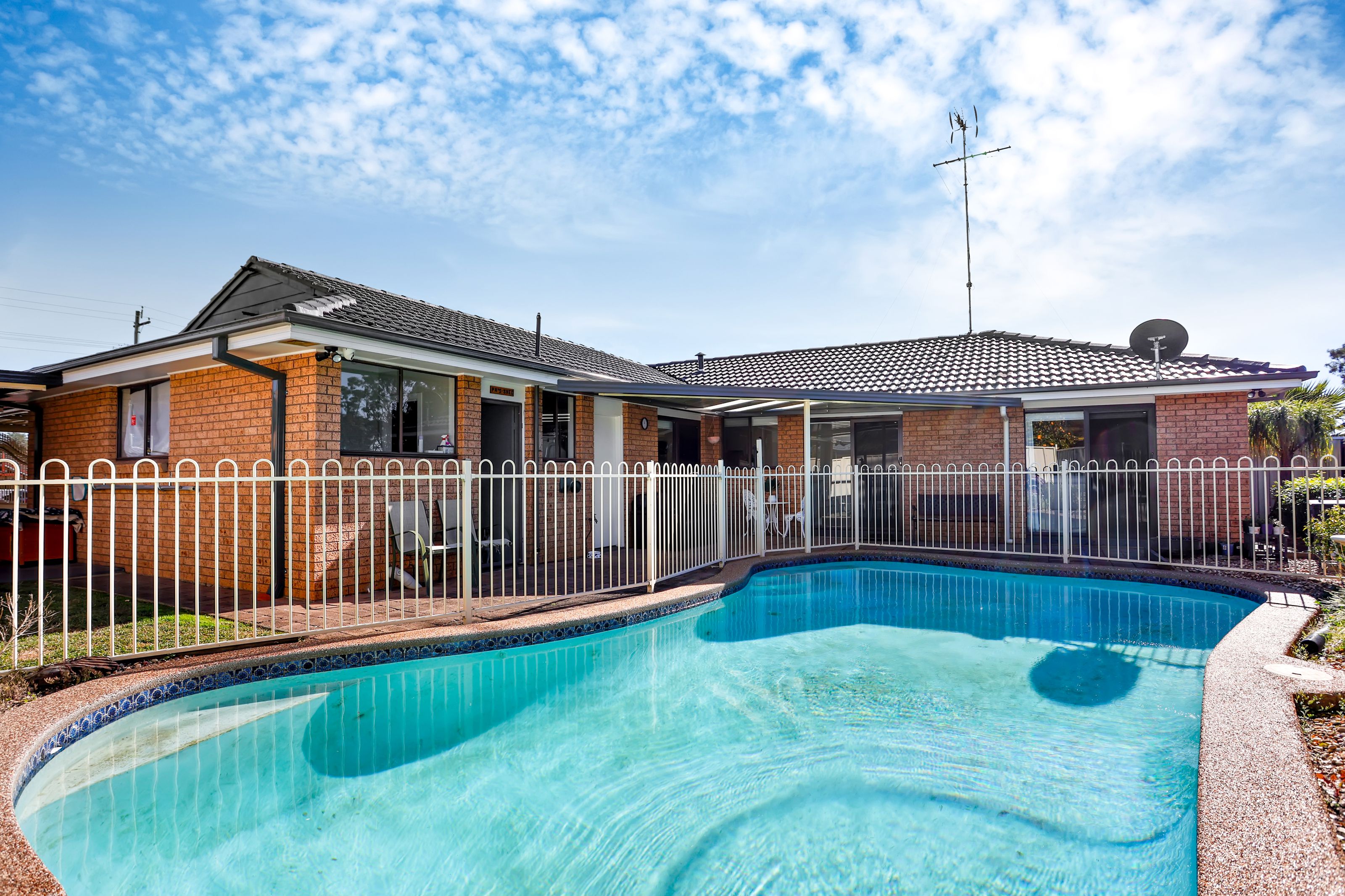 15 Tent Street, KINGSWOOD