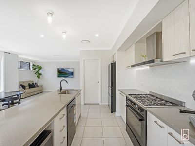 18 Eleanor Close, Hamlyn Terrace