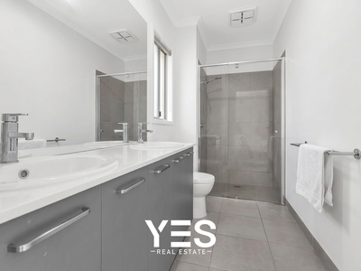 11 Nigella Street, Clyde