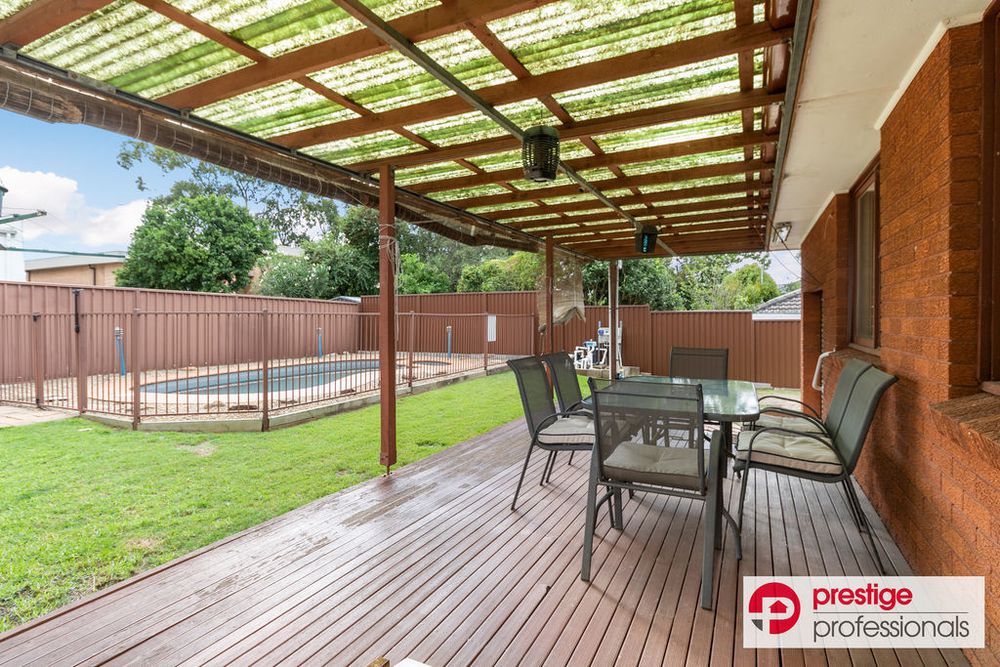 27 Bangalow Avenue, Chipping Norton