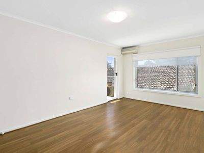 6 / 8 Braemar Street, Essendon