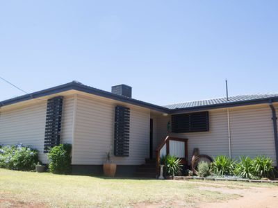 17 Houston Drive, Dubbo