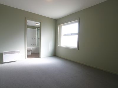 12 / 442 High Street, Northcote
