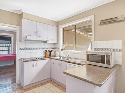 18 Moffatt Crescent, Hoppers Crossing