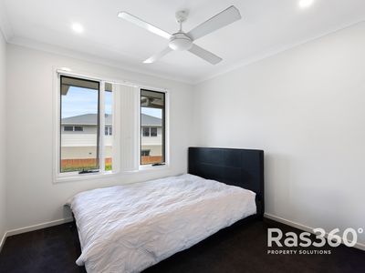 53 / 370 Gainsborough Drive, Pimpama