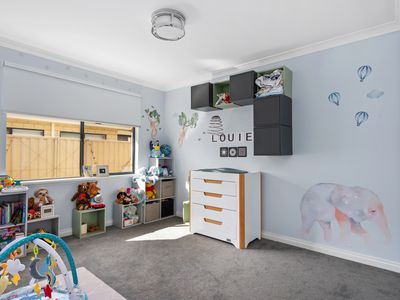 7 Riseberry Way, Somerville