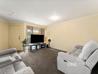 77 Huxley Drive, Horsley