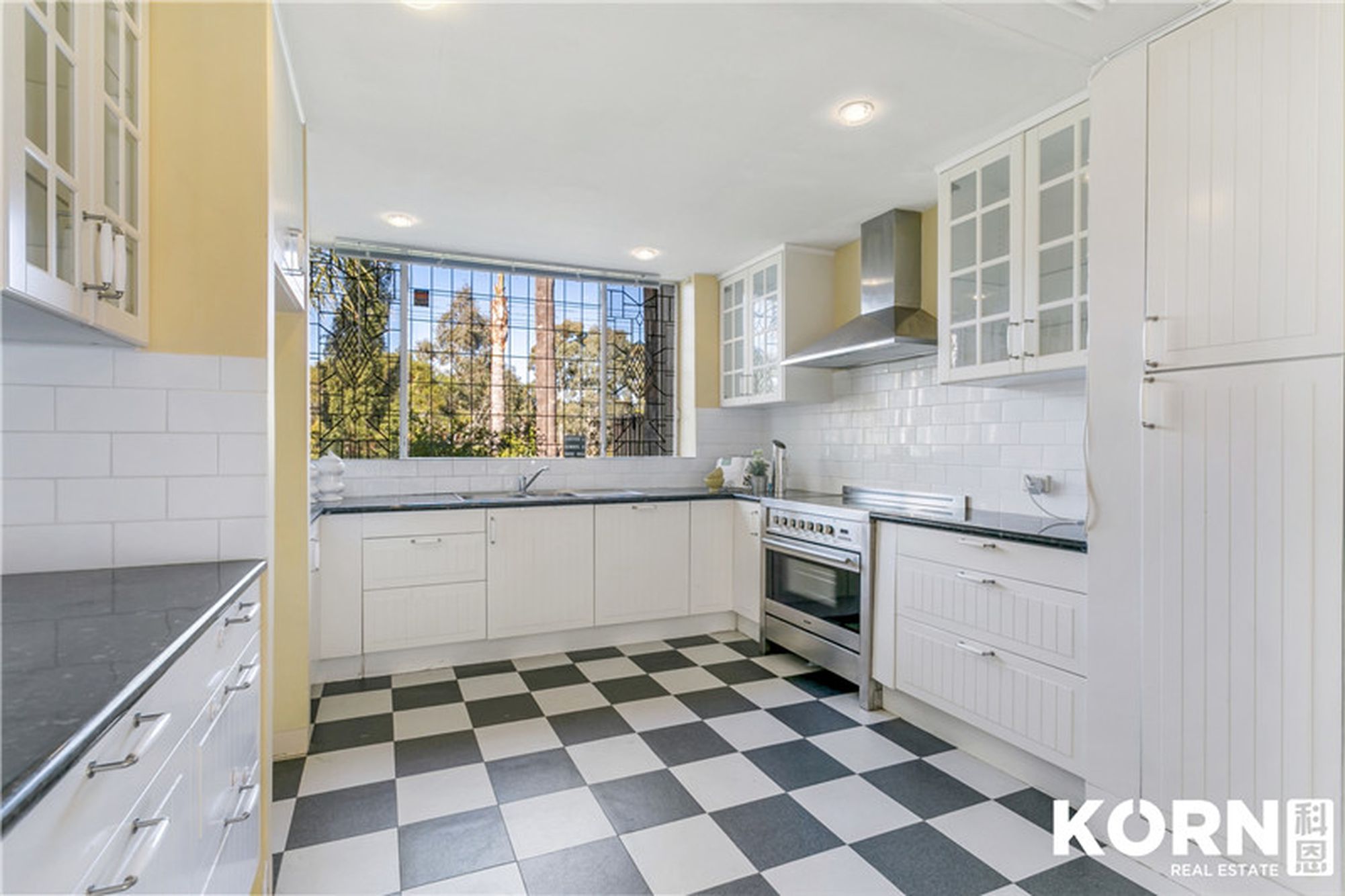 18 EDINBURGH ROAD, Modbury