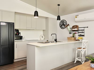 1 / 5 Anya Close, Yeppoon