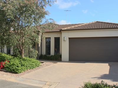 11 Grebe Court, Lara