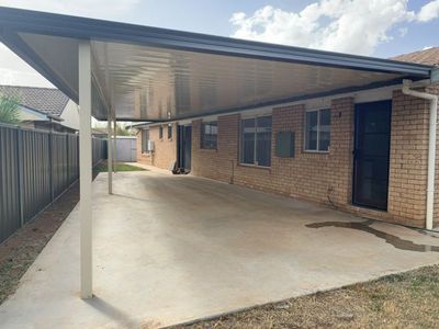 8 Sandra Place, Dubbo