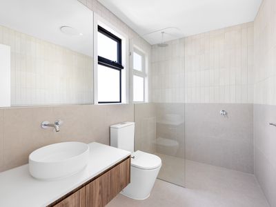 4 / 12 Irvine Crescent, Brunswick West