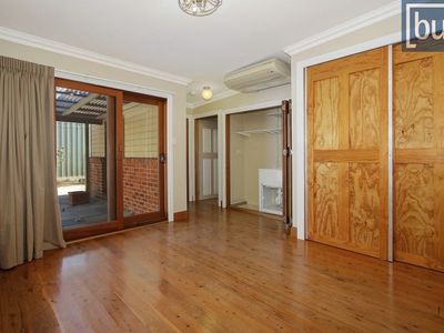 715 Young St, Albury