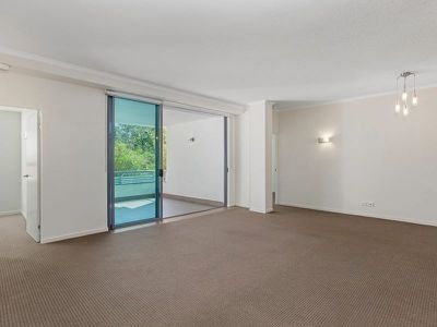 8I / 20-28 Bayview Street , Runaway Bay