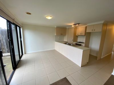 1 / 12 Montana Drive, Werribee