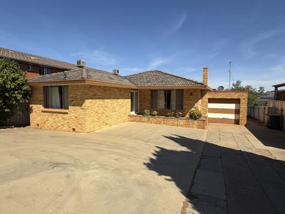 54 Coolah Street, Griffith