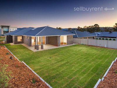 11 KESTREL CIRCUIT, Wodonga