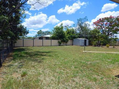 4 Yeates Crescent, Dysart