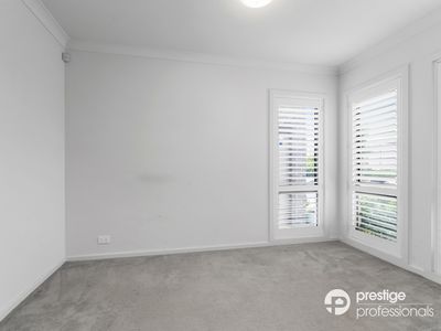 8 Mclachlan Place, Moorebank