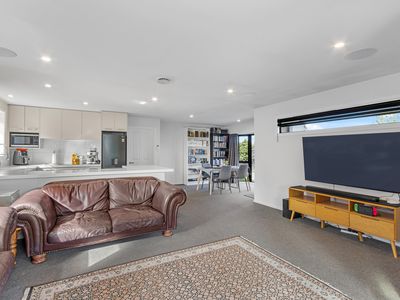 27 Momorangi Crescent, Redwood