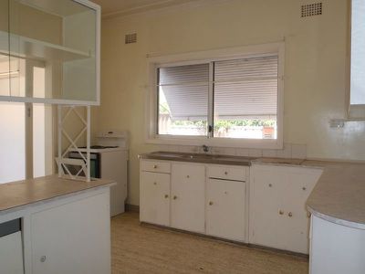 42 Baird Street, Dubbo