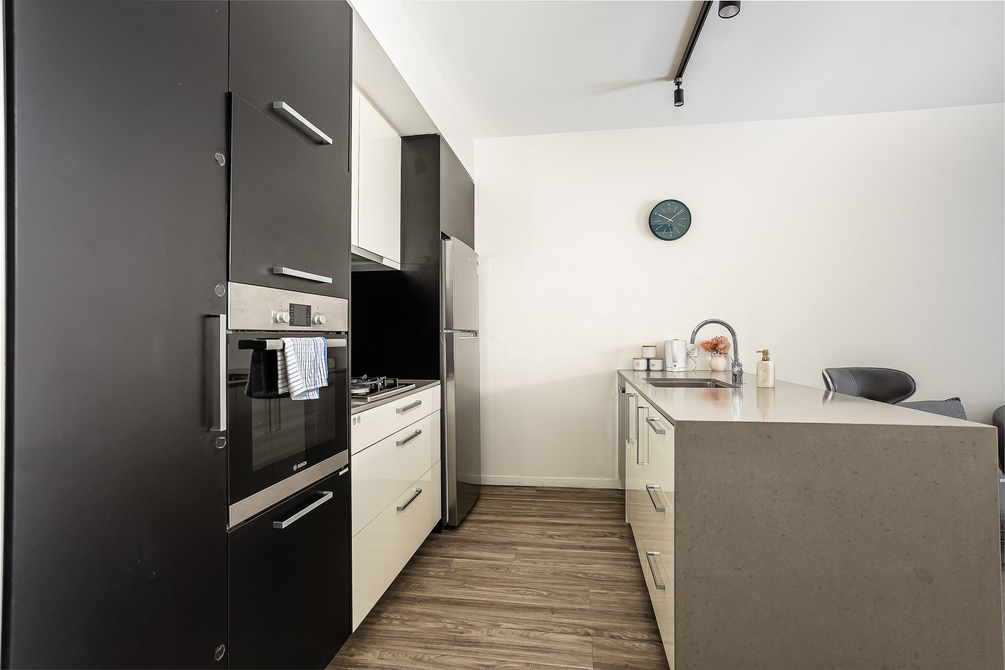 1015 / 9 Edmondstone Street, South Brisbane