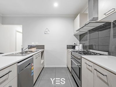 18 Sutil Drive, Clyde North