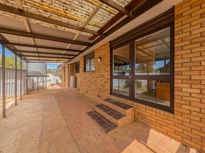 3A Pyramid Crescent, Kerang